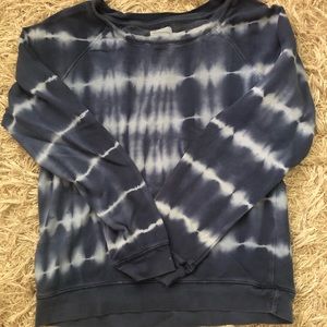 GAP Navy Blue Tie Dye Crew Neck